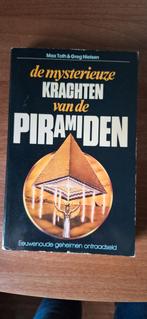 Piramiden: Mysterieuze Krachten & Esoterische Betekenis, Gelezen, Achtergrond en Informatie, Spiritualiteit algemeen, Verzenden