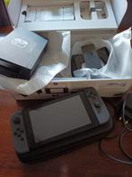 Nintendo Switch V1, Ophalen of Verzenden, Zo goed als nieuw, Met 2 controllers, Switch Original