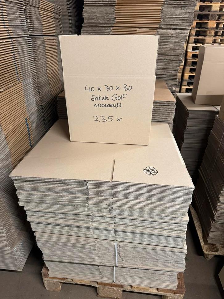 235 Kartonnen dozen - 40x30x30cm - Neutraal Bruin, Doe-het-zelf en Verbouw, Kratten en Dozen, Nieuw, Doos, Minder dan 50 cm, Minder dan 35 cm