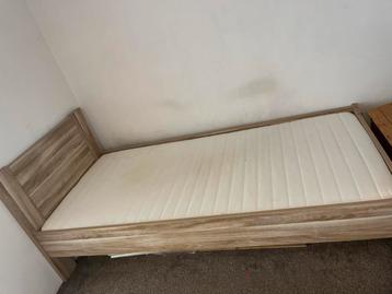 Leuk Eenpersoonsbed - Direct Beschikbaar! beschikbaar voor biedingen