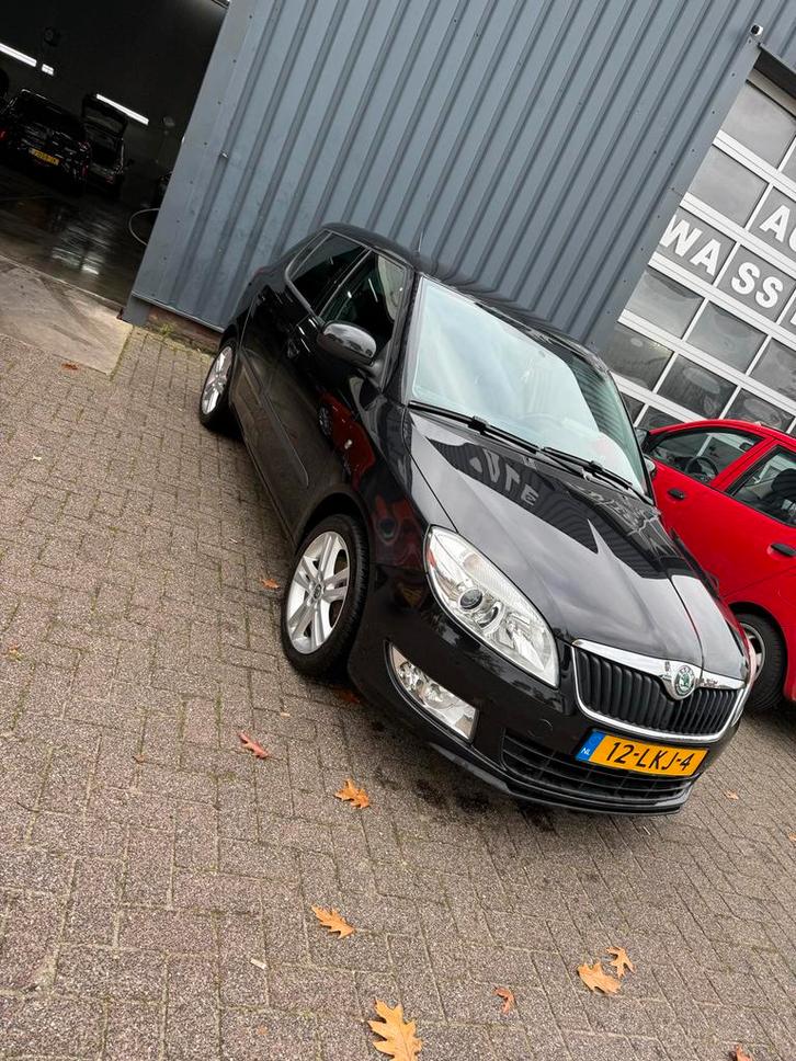 Skoda Fabia 1.2 TSI 2010 Zwart TOP ONDERHOUDEN, Auto's, Skoda, Fabia, Benzine, B, Hatchback, Handgeschakeld, Origineel Nederlands