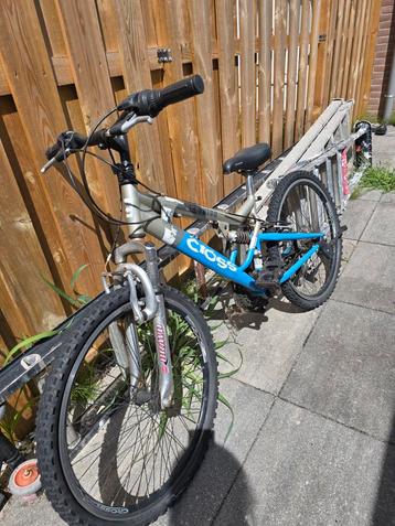 Jongensfiets opknapper beschikbaar voor biedingen