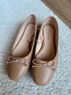 Ballerina’s NIEUW maat 36 beige, Beige, Nieuw, Ballerina's, Ophalen of Verzenden