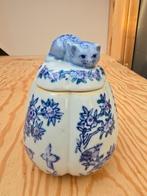Wit blauwe pot met kat, Blauw, Aardewerk of Porselein, Ophalen of Verzenden, Xxx
