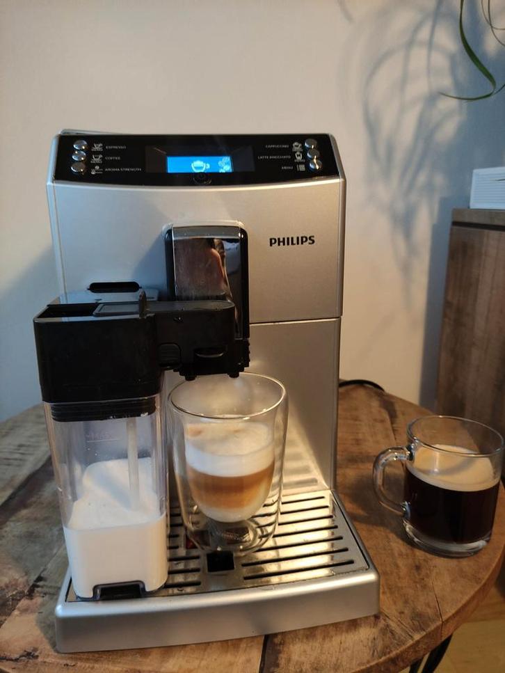 Philips Espresso Cappuccino Latte Koffizetapparaat, Witgoed en Apparatuur, Koffiezetapparaten, Gebruikt, Gemalen koffie, Koffiebonen