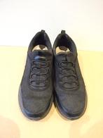 Schoenen Instappers Maat 6 1/2 K is Maat 40 Brede pasvorm, Zwart, Ophalen of Verzenden, Sneakers of Gympen, Gedragen