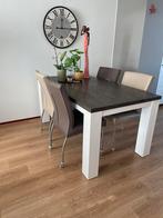 Te koop vier leren verrijdbare eetkamer stoelen, Huis en Inrichting, Ophalen, Overige kleuren, Leer, Zo goed als nieuw