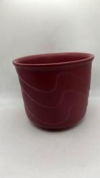 W. Germany Scheurich Wavy Swirl bloempot, bordeaux., Tuin en Terras, Bloempotten, Rond, Ophalen of Verzenden, Zo goed als nieuw