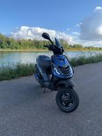 Zip h2o 70cc, Fietsen en Brommers, Scooters | Piaggio, Ophalen, Tweetakt, Maximaal 45 km/u, Zo goed als nieuw