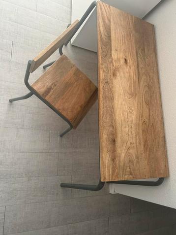 Kidsdepot tafel en stoel beschikbaar voor biedingen