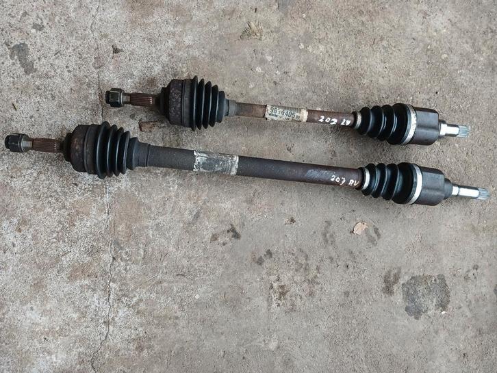 Alle sloop onderdelen Peugeot 207 1.4 bwj 2006 bv aandrijfas, Auto-onderdelen, Remmen en Aandrijving, Peugeot, Gebruikt, Ophalen of Verzenden