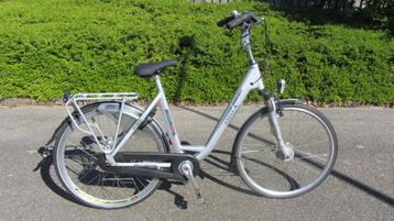 Luxe 8 Versnellingen Damesfiets met Vering 28 Inch 60 cm beschikbaar voor biedingen