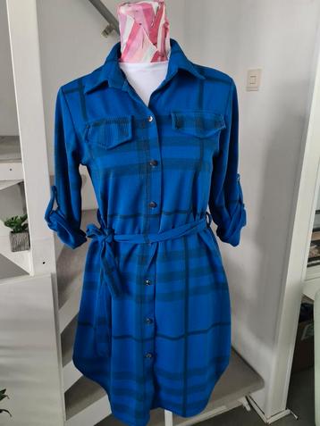 Overhemdjurk maat L beschikbaar voor biedingen