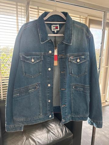Tommy Jeans Denim Jacket - Size M beschikbaar voor biedingen