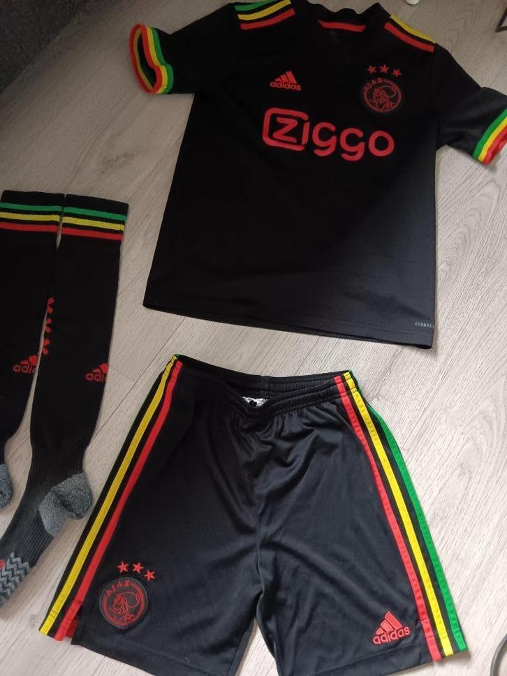 Ajax three litle birds set maat 164, Sport en Fitness, Voetbal, Zo goed als nieuw, Set, Maat XS of kleiner, Ophalen of Verzenden