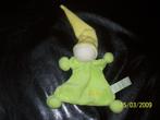 Groen badstof met gele muts tut popje spookje Tiamo kandeel, Kinderen en Baby's, Speelgoed | Knuffels en Pluche, Ophalen of Verzenden