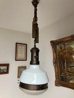 Klassieke schoollamp, Huis en Inrichting, Lampen | Hanglampen, Ophalen of Verzenden, Gebruikt, Glas, Minder dan 50 cm