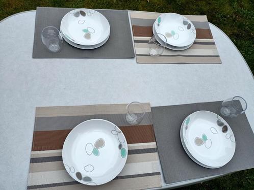 16 stuks camping servies Mepal Rosti Flow Pebbles, Caravans en Kamperen, Kampeeraccessoires, Zo goed als nieuw, Ophalen of Verzenden