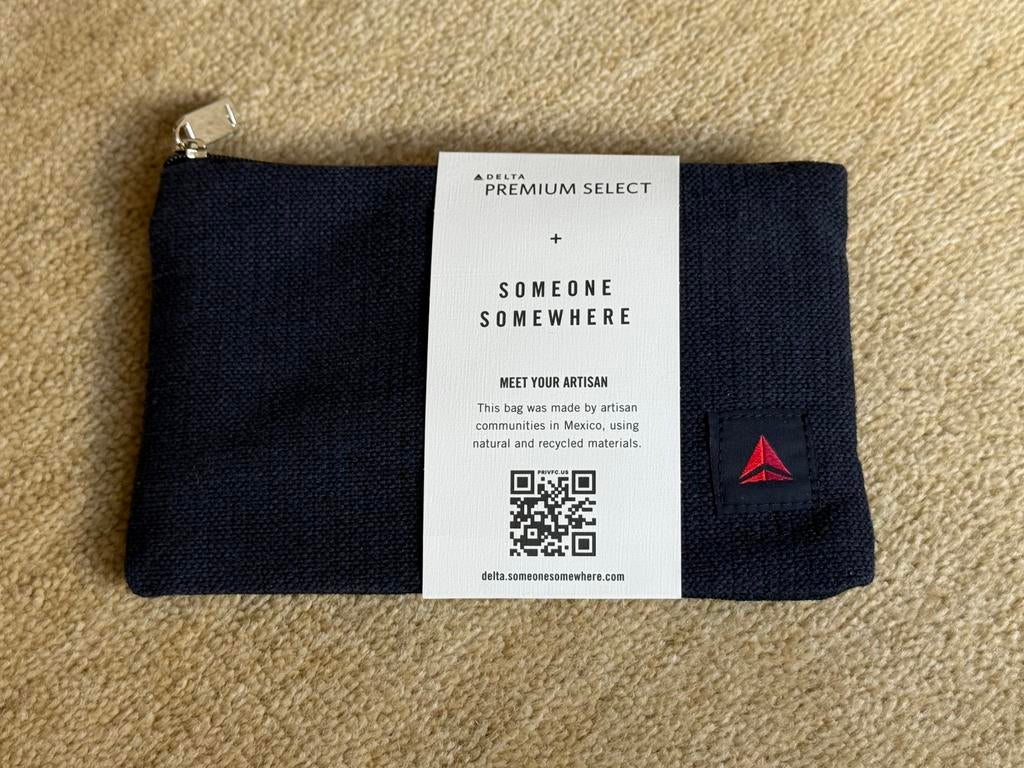 Delta Air Lines stoffen Toilettas - Donkerblauw met inhoud, Sieraden, Tassen en Uiterlijk, Toilettassen, Nieuw, Heer of Dame, Blauw