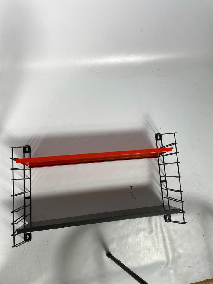 Tomado boekenrek in Rietveldkleuren, Huis en Inrichting, Woonaccessoires | Wandplanken en Boekenplanken, Zo goed als nieuw, Ophalen of Verzenden