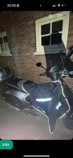 Vespa sprint 2017, Fietsen en Brommers, Scooters | Vespa, Ophalen, Benzine, Vespa S