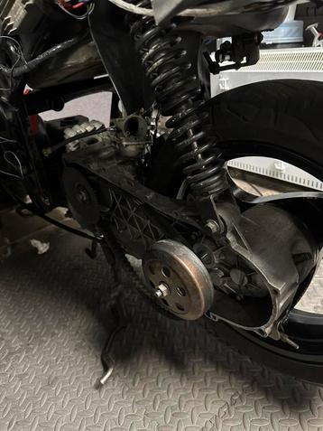 Typhoon blok 70cc beschikbaar voor biedingen