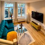 Groene Chesterfield Comfortabele slaapbank., Huis en Inrichting, Ophalen, Tweepersoons, 140 cm, Zo goed als nieuw