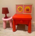 Ikea Mammut nachtkastje, krukje en nachtlampje voor kids, Kinderen en Baby's, Kinderkamer | Tafels en Stoelen, Ophalen