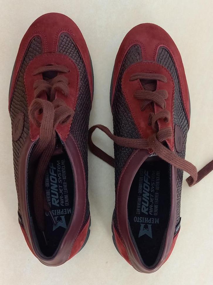 Sneakers van Mephisto maat 40 in chianti rood!, Kleding | Dames, Schoenen, Zo goed als nieuw, Sneakers of Gympen, Rood, Ophalen of Verzenden