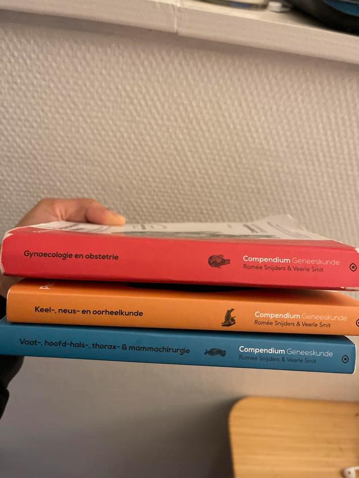 Compendium Geneeskunde poket, Boeken, Studieboeken en Cursussen, Zo goed als nieuw, HBO, Beta, Ophalen