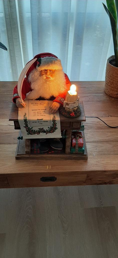 Schrijvende kerstman bij kaarslicht, Diversen, Kerst, Gebruikt, Ophalen