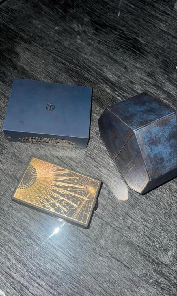 Tomorrowland treasure cases + 2 Bandjes, Tickets en Kaartjes, Evenementen en Festivals, Twee personen