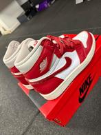 Nike air jorden 1 high varsity red maat 38 zgan !, Ophalen, Nike, Rood, Sneakers of Gympen