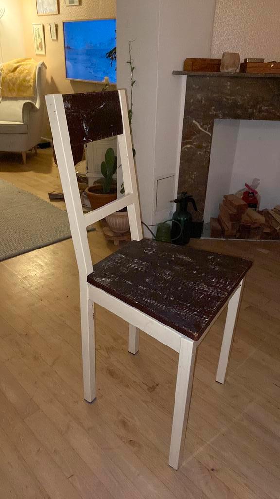 Gratis ophalen, vintage look eetkamerstoel, Huis en Inrichting, Stoelen, Gebruikt, Eén, Hout, Wit, Ophalen