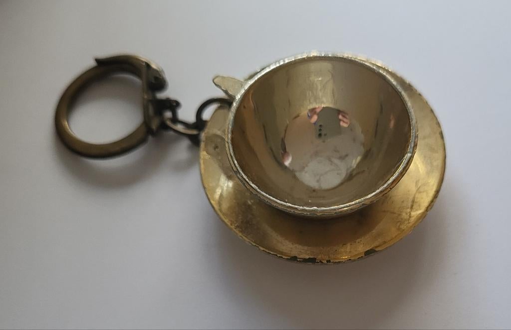 Vintage Sleutelhanger met Kopje en Schotel, Ophalen of Verzenden, Gebruikt, Overige typen