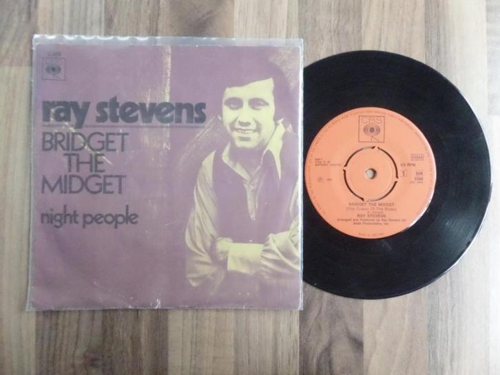 single  Ray Stevens - Bridget The Midget, Cd's en Dvd's, Vinyl Singles, Gebruikt, Single, Rock en Metal, 7 inch, Ophalen of Verzenden