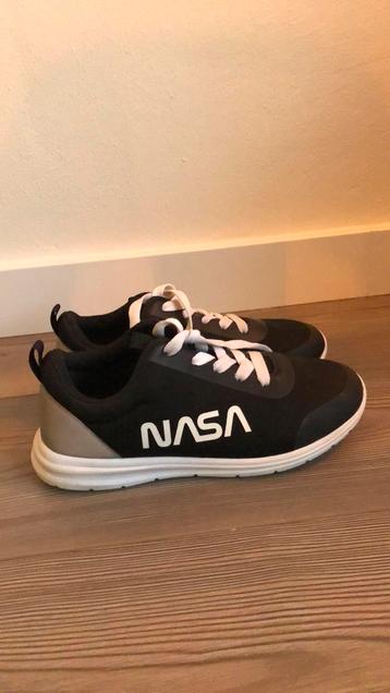 H&M sneakers NASA maat 36 zwart gymschoenen schoenen