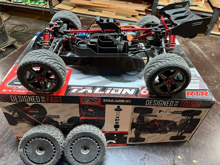 Arrma talion 6s 1:8, Hobby en Vrije tijd, Modelbouw | Radiografisch | Auto's, Zo goed als nieuw, Auto offroad, Overige schalen