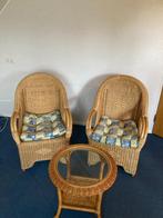 rotan/riet stoelen en tafeltje, Huis en Inrichting, Stoelen, Ophalen, Twee, Overige kleuren, Riet of Rotan