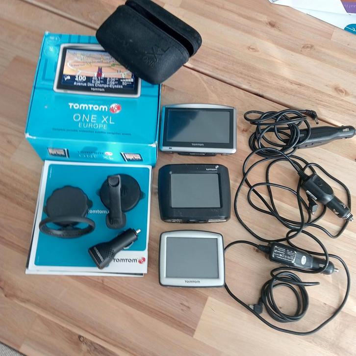 TomTom Navigatie Set - 3 stuks, Auto diversen, Autonavigatie, Gebruikt, Ophalen of Verzenden