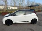 Toyota Aygo 1.0 Vvt-i 72pk 5D 2018 Wit, Voorwielaandrijving, Stof, Zwart, 4 stoelen