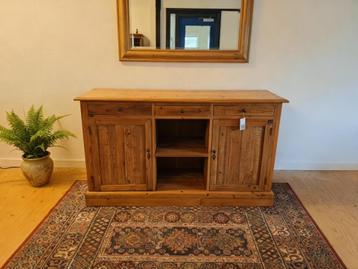 Landelijk dressoir kast  beschikbaar voor biedingen