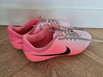 Nike voetbalschoen maat 37,5, Sport en Fitness, Voetbal, Ophalen of Verzenden, Schoenen