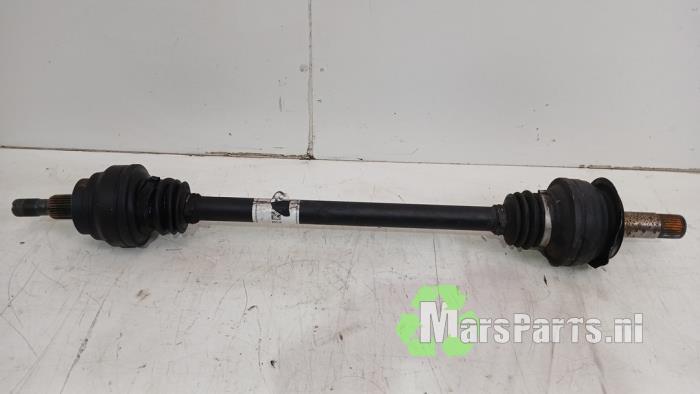 Aandrijfas rechts-achter van een Mercedes Vito, Auto-onderdelen, Remmen en Aandrijving, Mercedes-Benz, Gebruikt, 3 maanden garantie