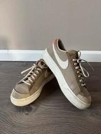 Nike dunk low sneakers beige wit maat 40.5, Ophalen of Verzenden, Zo goed als nieuw, Beige, Sneakers of Gympen