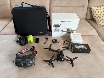 DJI FPV Combo met accessoires–Alleen controller deels defect beschikbaar voor biedingen