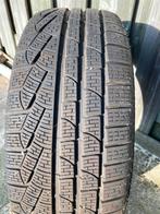 Pirelli Run Flat Winterbanden 245/45 R18, Auto-onderdelen, Banden en Velgen, Ophalen, 18 inch, Winterbanden, Band(en)