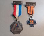 Medaille NWB Jubileum Wandeltocht 1984 50 jaar 1994 60 jaar, Postzegels en Munten, Ophalen of Verzenden, Overige materialen
