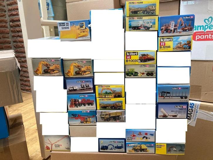 Heel veel Kibri modellen NIEUW en ONGEBOUWD in doos, Hobby en Vrije tijd, Modelauto's | 1:87, Nieuw, Bus of Vrachtwagen, Overige merken