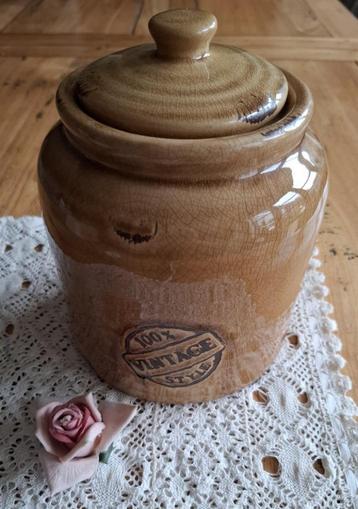 Grote bruine 100 % vintage style, voorraad pot , oude look beschikbaar voor biedingen